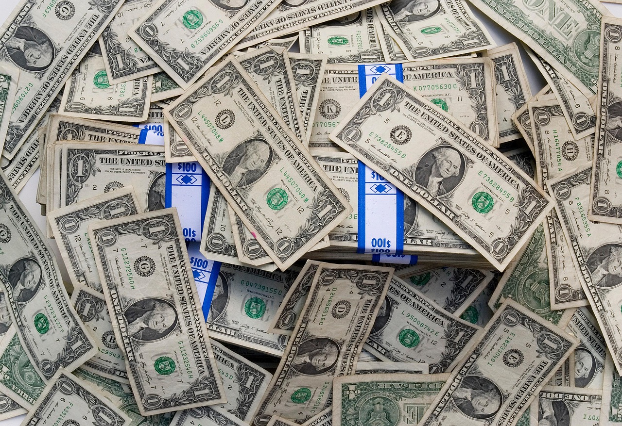 Money, cash, dollars — Small Company Finance Mistakes